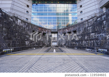 Dockyard Garden (formerly Yokohama Dock Company No. 2 Dock), Yokohama City 119584601