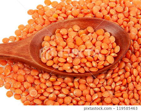 Red lentil in wooden spoon natural dry seed Red lentil in wooden spoon natural dry seed 119585463