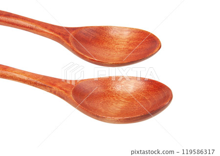 Vintage empty wooden spoon isolated on the white background 119586317