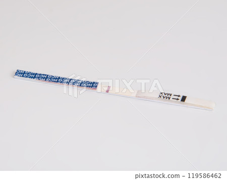 Pregnancy test medicine on the white 119586462