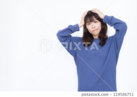 Worried, woman, lady 119586751