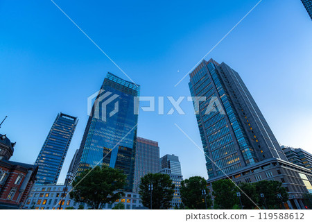[Magic Hour] Magic hour scenery around Tokyo Station [Tokyo] 119588612