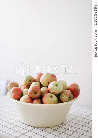 hello autumn card with fresh red apples on white background top view hello autumn card with fresh red apples on white background top view 119588898