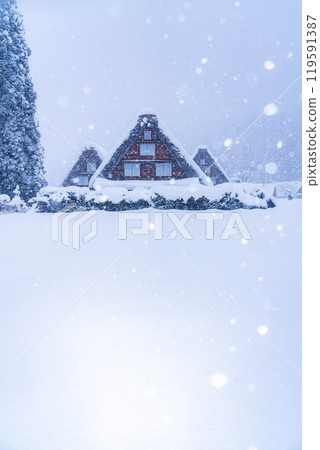 [世界遺產]白川鄉、三連莊大雪[岐阜縣] 119591387