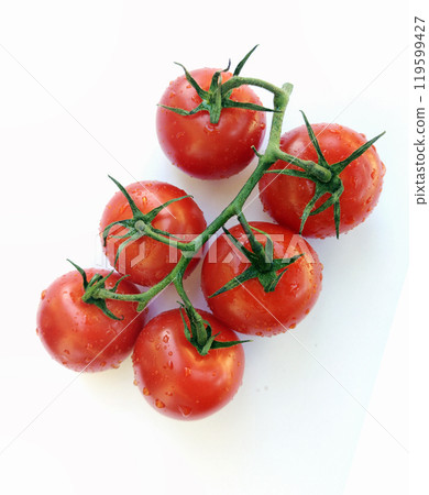 Heap of fresh cherry tomatoes 119599427