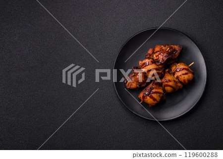 Grilled chicken or turkey shish kebab with salt, spices and herbs Grilled chicken or turkey shish kebab with salt, spices and herbs 119600288