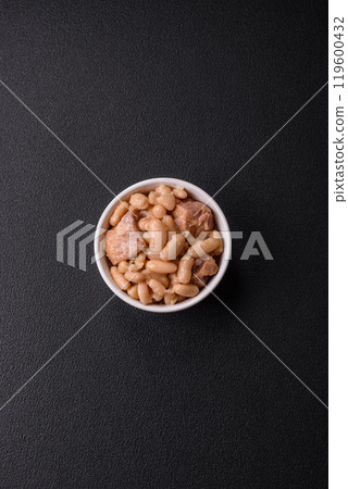 Cassoulet with white beans, meat and sausages, vegetables, salt and spices Cassoulet with white beans, meat and sausages, vegetables, salt and spices 119600432