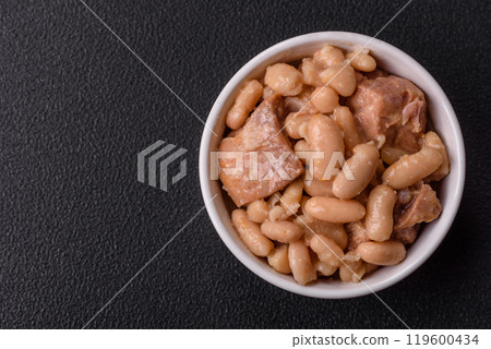 Cassoulet with white beans, meat and sausages, vegetables, salt and spices 119600434