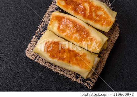 Sweet or savory crepe with different fillings for a hearty breakfast 119600978