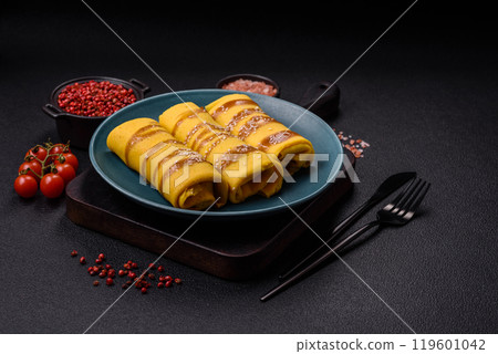 Sweet or savory crepe with different fillings for a hearty breakfast 119601042