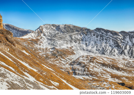 Fabulous view of Grossglockner High Alpine Road at autumn. 119603009