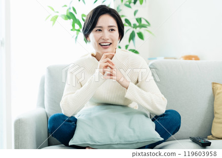 A woman relaxing on the sofa 119603958