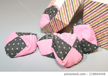 Handmade beanbags and paper containers 119604448