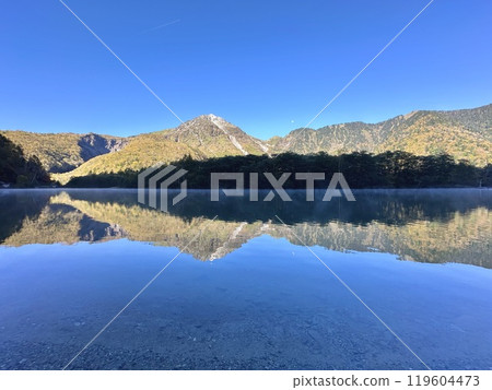 Kamikochi: A quiet morning at Taisho Pond 119604473