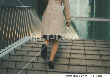事業女性 商務女性 商界女性 119608355
