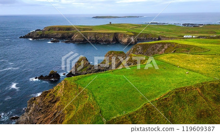 Malin Beg at the west coast of Ireland in Donegal - breathtaking coastal landscape that beautifully 119609387