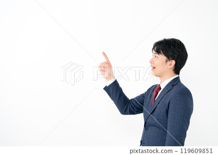 商人 20 多歲男性指向第 1 步 119609851