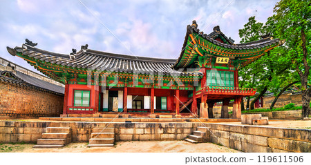 Historic Buildings of Changdeokgung Palace, Timeless Architecture in Seoul, South Korea 119611506