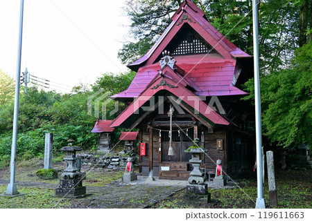 Komochi Shrine, shrine building, Kamimaki, Minakami Town, prefecture designated important cultural property Komochi Shrine, shrine building, Kamimaki, Minakami Town, prefecture designated important cultural property 119611663