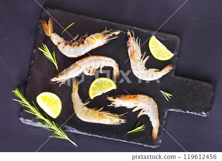 fresh tiger Prawns, shrimp seafood with lemon and spices. fresh tiger Prawns, shrimp seafood with lemon and spices. 119612456