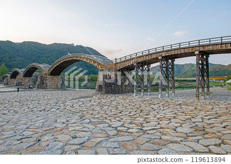 錦帶橋美麗的木拱橋 119613894