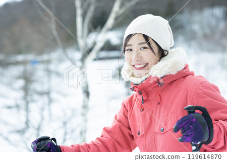 享受冬季休閒的女人 119614870