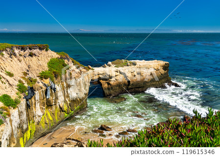 Stunning Natural Arch on the Beach at Santa Cruz, California, United States Stunning Natural Arch on the Beach at Santa Cruz, California, United States 119615346