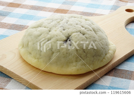 Fresh melon bread chocolate 119615606