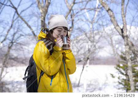 Woman enjoying winter leisure 119616429