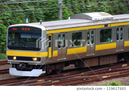 [JB] Sobu Line local train E231 series (panning shot) 119617883
