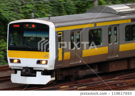[JB] Sobu Line Local Train E231 Series 500 (Panning Shot) 119617893