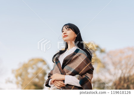 一個女人拖延 119618126