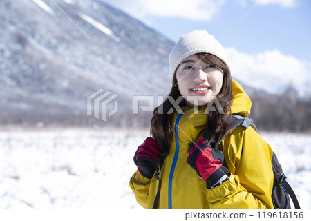 Woman enjoying winter leisure 119618156