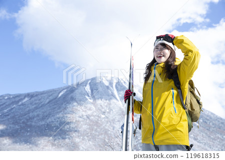 Woman enjoying winter leisure 119618315