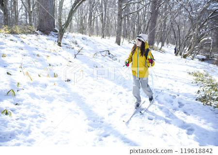 享受冬季休閒的女人 119618842
