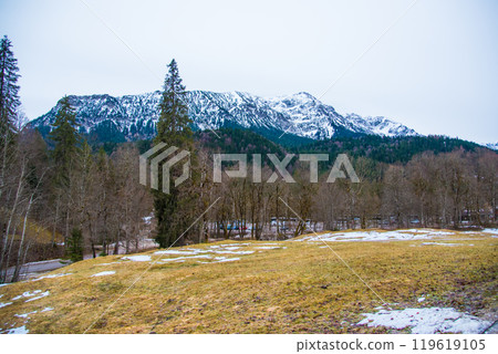 德國巴伐利亞林德霍夫城堡停車場步行路線沿途風景 德國巴伐利亞林德霍夫城堡停車場步行路線沿途風景 119619105