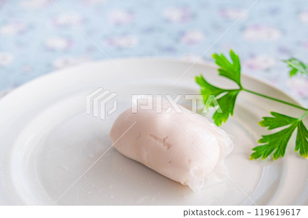 Yogurt Daifuku made with rice paper 119619617
