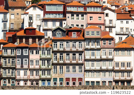 Old Houses of Porto Ribeira with Traditional Facades Old Houses of Porto Ribeira with Traditional Facades 119623522