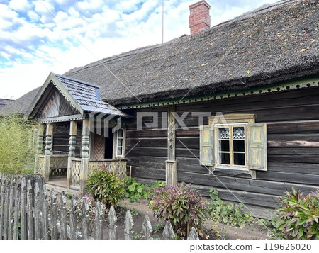 Farmhouse at the Ethnographic Open-Air Museum of Lithuania in Kaunas. 119626020