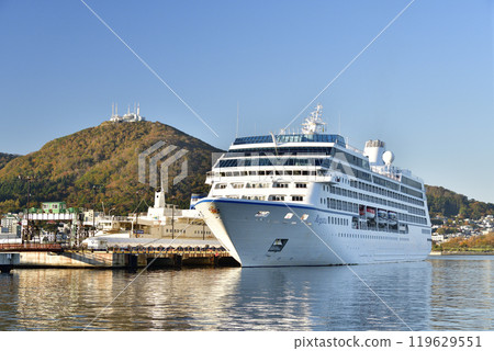 Photographing the cruise ship Regatta calling at Hakodate Port in Hakodate, Hokkaido in autumn 119629551