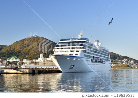 Photographing the cruise ship Regatta calling at Hakodate Port in Hakodate, Hokkaido in autumn 119629555