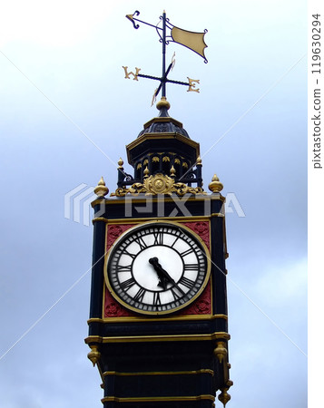 Old public clock 119630294