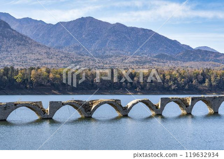 北海道上士幌町,秋日晴朗的舊國鐵志幌線 Taushubetsu 河大橋 北海道上士幌町,秋日晴朗的舊國鐵志幌線 Taushubetsu 河大橋 119632934