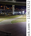 夜晚空蕩蕩的公園 119633252