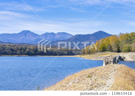Taushubetsu River Bridge on the former Shihoro Line of the Japanese National Railways on a clear autumn day in Kamishihoro, Hokkaido 119633418