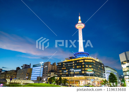 Kyoto Tower (night view) 119633688