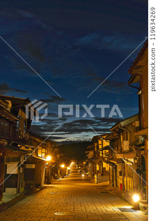 [Suwamachi Main Street (early morning)] Suwamachi, Yaomachi, Toyama City, Toyama Prefecture 119634269