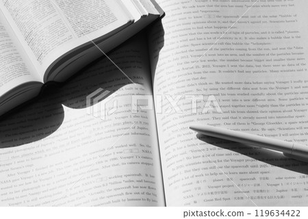 研究閱讀長英文文章的圖像 研究閱讀長英文文章的圖像 119634422