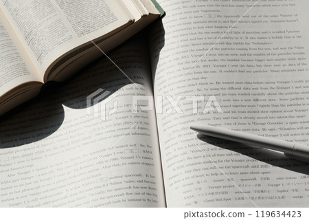 研究閱讀長英文文章的圖像 研究閱讀長英文文章的圖像 119634423