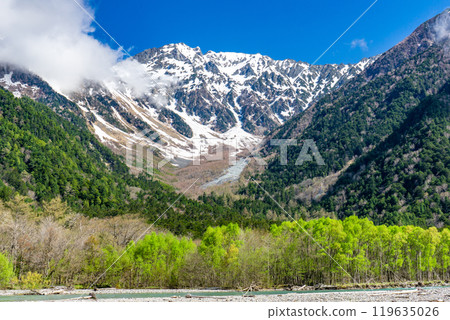 Early summer hiking in the Northern Alps: Walking along the left bank of the Azusa River from Kamikochi, Mt. Okuhotaka seen from Konashidaira 119635026
